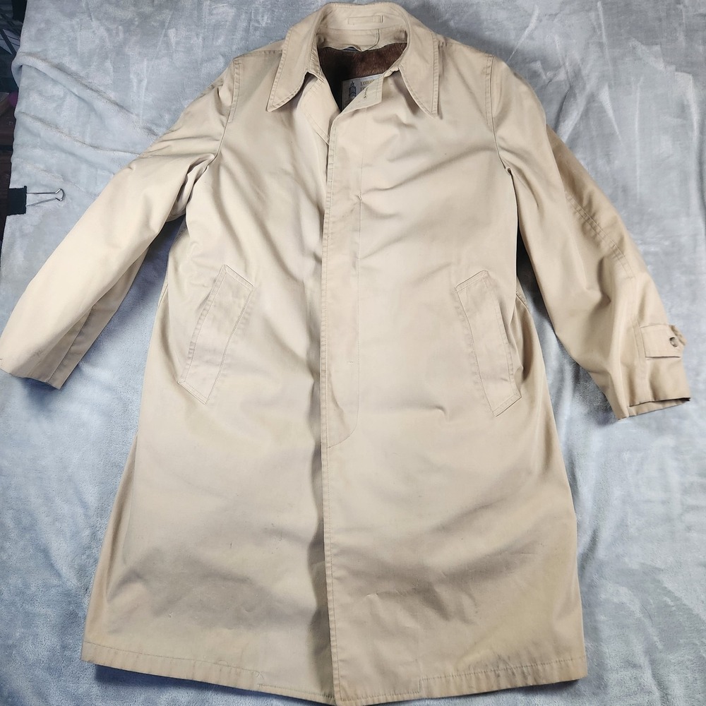 Vintage London Fog Maincoat trench coat‎ with removable faux fur liner (40 reg)